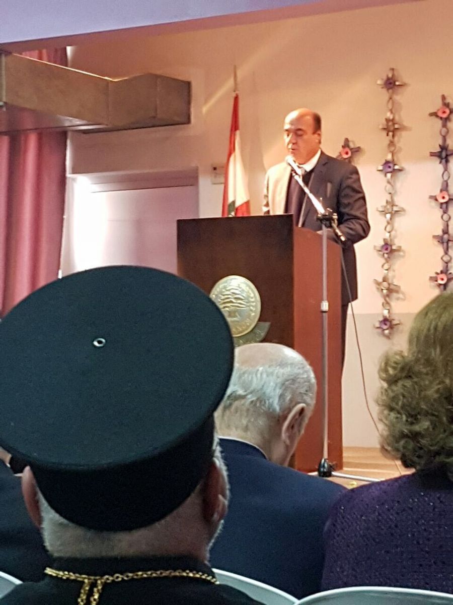 بالصور تكريم المربي البير ايوب وتسمية مدرسة كفرحاتا الرسمية باسمه