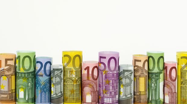 Besoldung In Bayern 900 Euro mehr als im Saarland