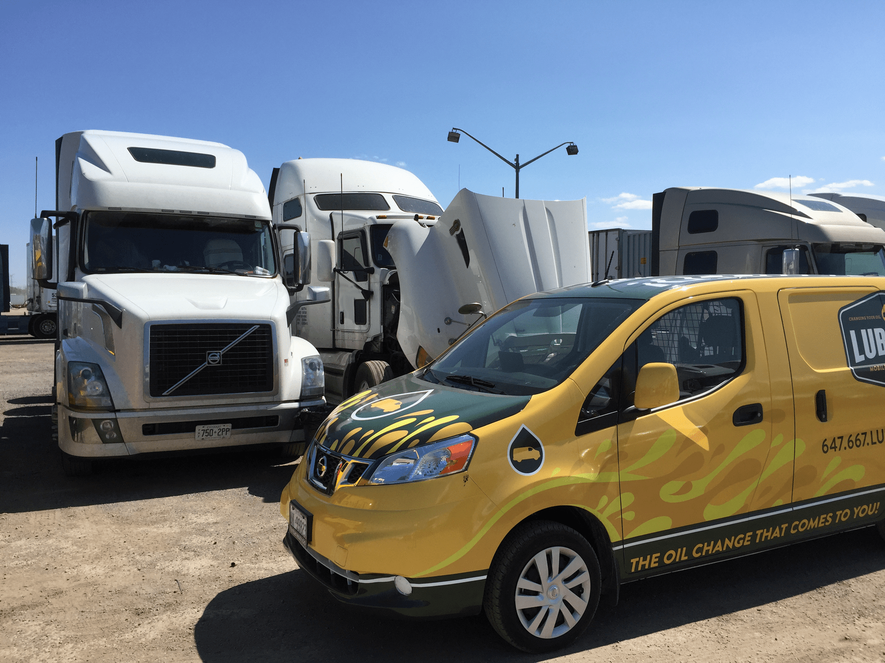 VolvoVNL LubeVan Mobile Oil Changes