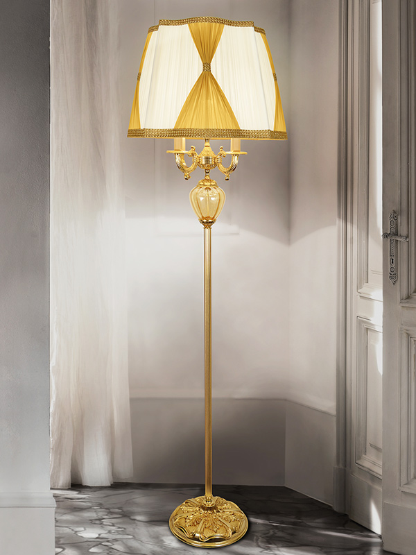 piantana lampada da terra classica in ottone e vetro di Murano