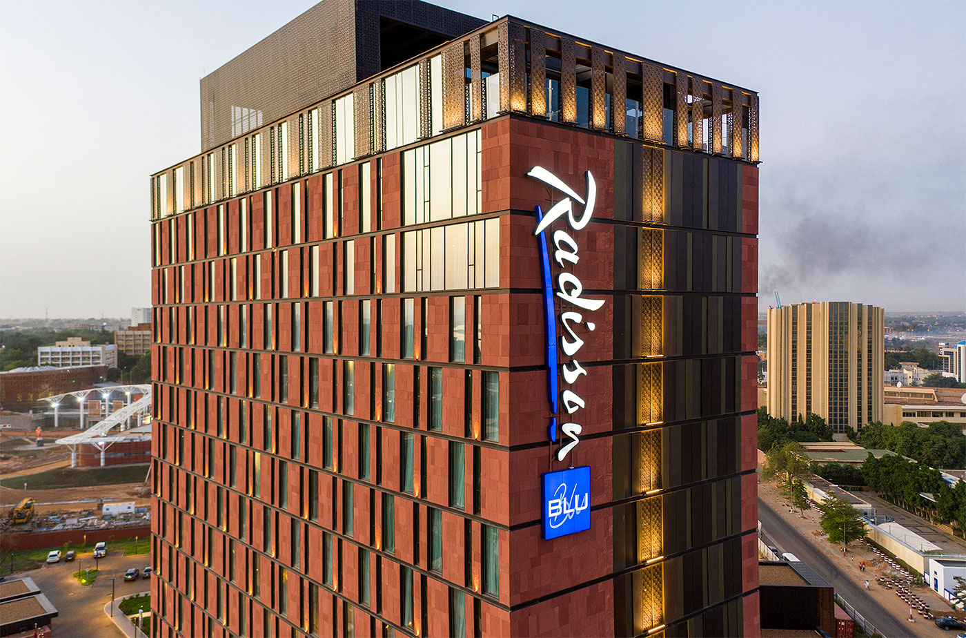 Radisson Blu Hotel & Conference Center L&L Luce&Light