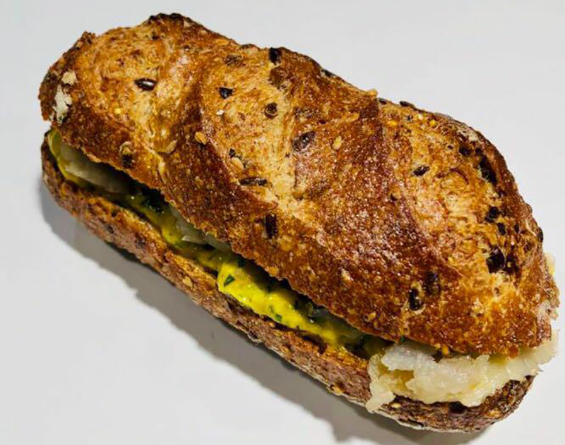 Panino ai Cereali, Sgombro Marinato e Maionese Aromatizzata alle