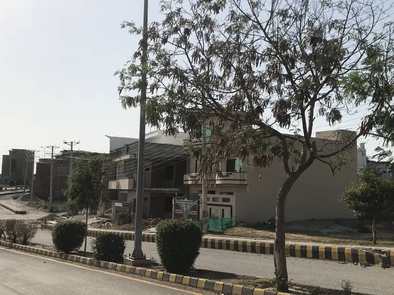 Plots in Kondapur HUDA Approved Residential Plots.