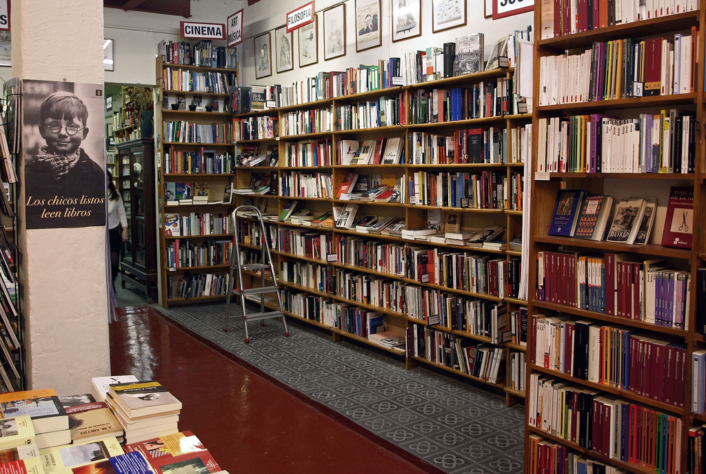 Top 12 best secondhand bookstores in Barcelona Lugaris