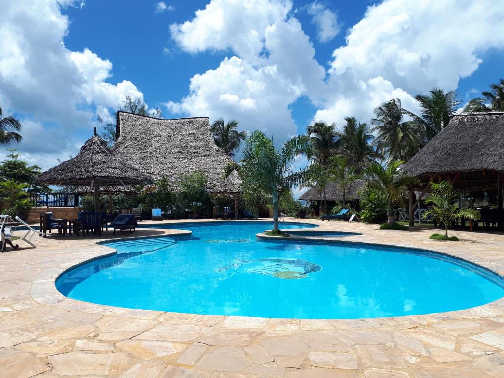 Kijiji Beach Resort Contacts, Location and Reviews Luisguide