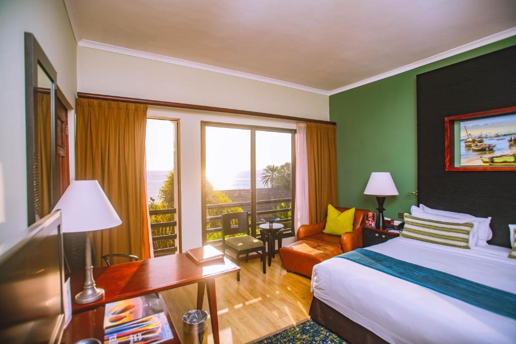 Sea Cliff Hotel Contacts, Location and Reviews Luisguide