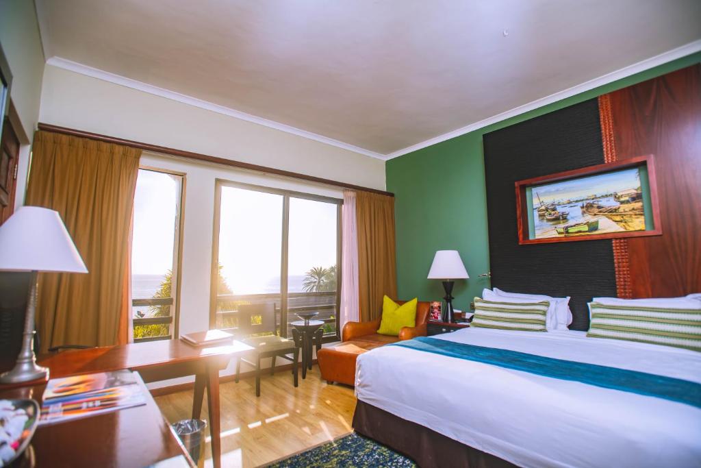 Sea Cliff Hotel Contacts, Location and Reviews Luisguide