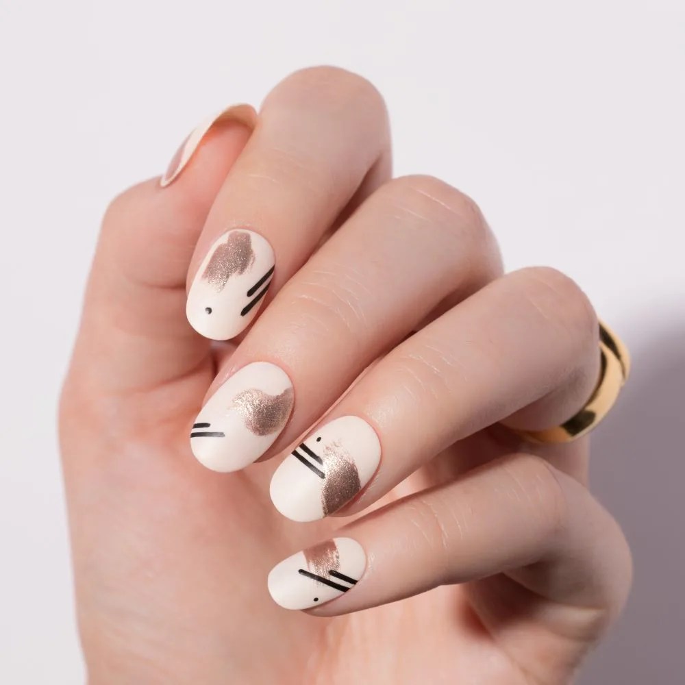 Abstract Nails With Rose Gold Fashion Blog