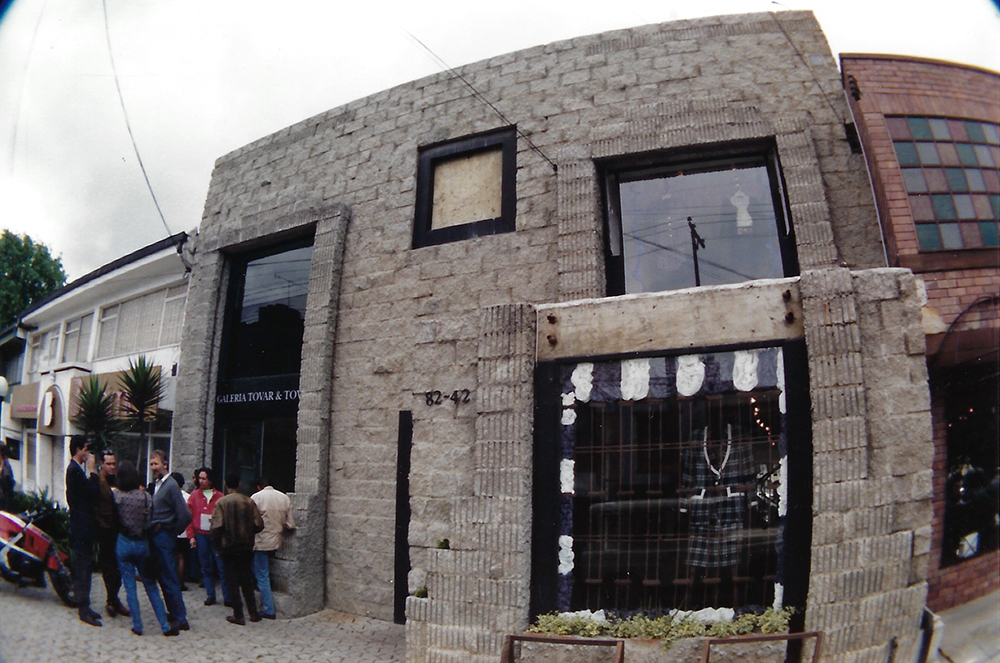 León Tovar "Encontrar conexiones reales" LUSTER Magazine