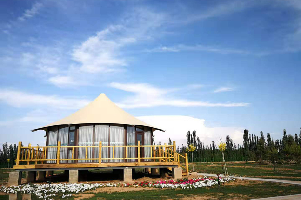 China Ecofriendly Grassland Luxury Hotel Tent Manufacturer and