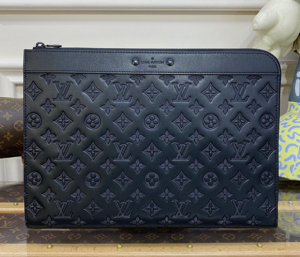 Louis Vuitton Pochette Jour M82080black LuxTime DFO Handbags
