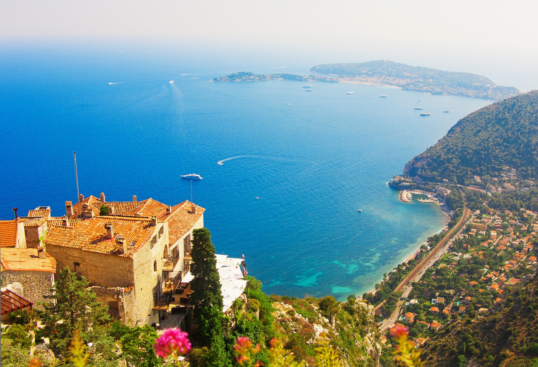 French Riviera (Côte d'Azur) Yacht Charter Guide What You Need to Know