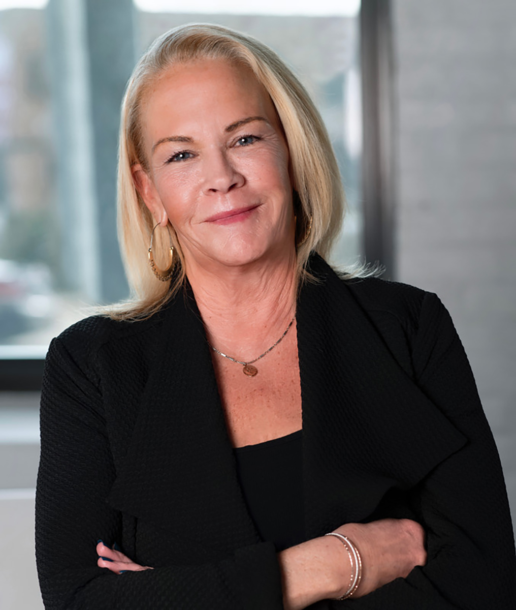 Kate Samuelson Broker Associate Luxury Apartments Chicago Luxury Living