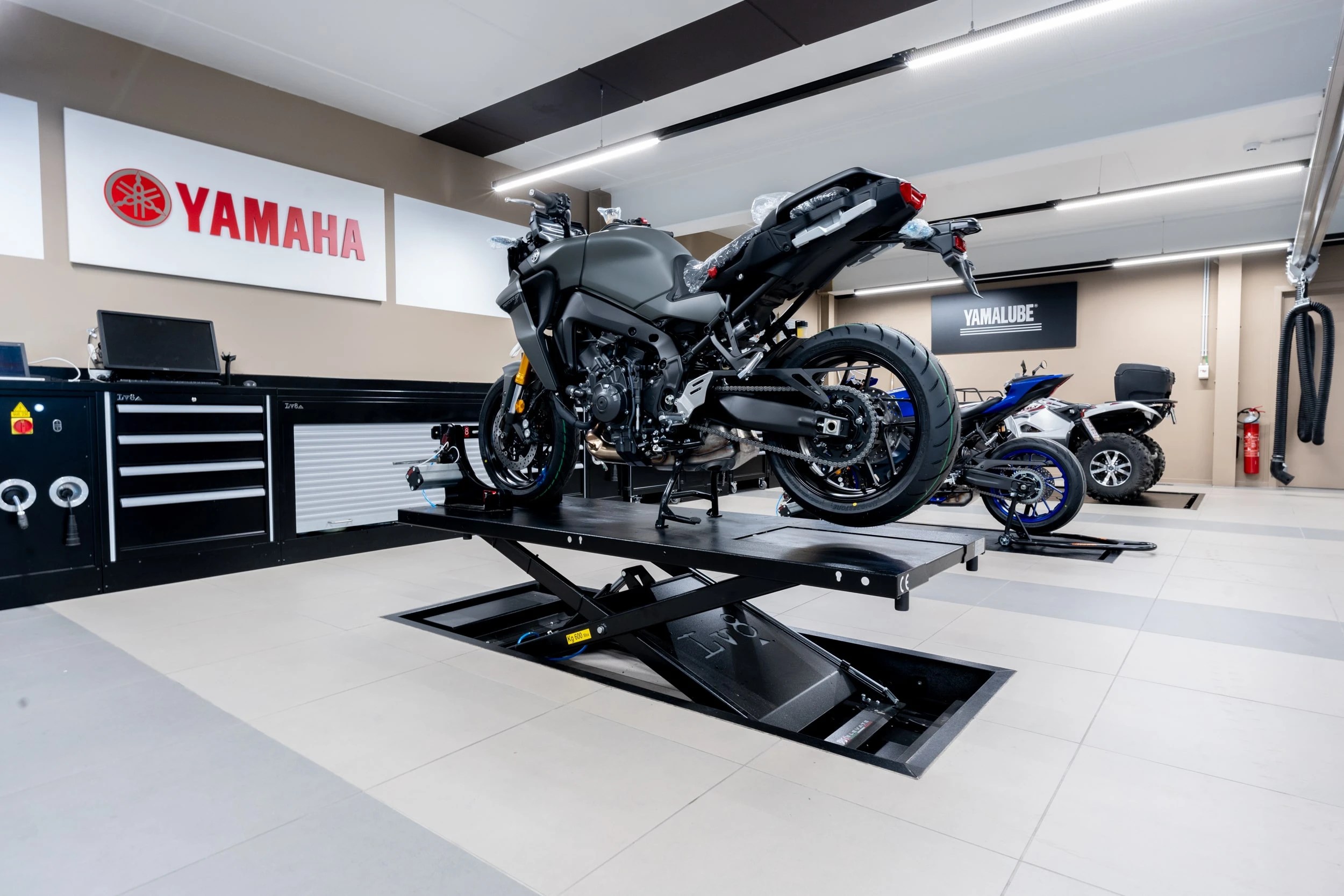 Premium equipment for your motorcycle and dealership