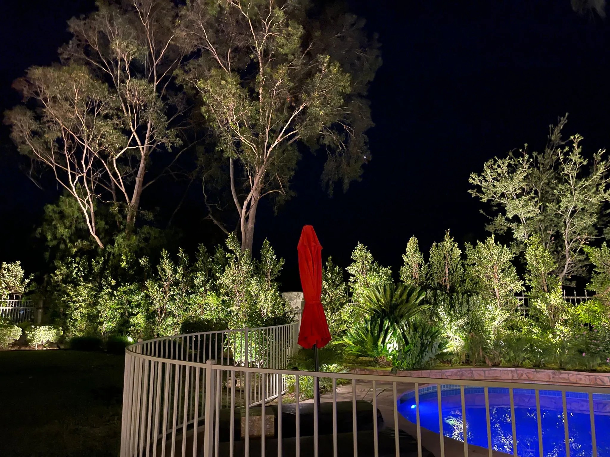 Brentwood Landscape Lighting• LV Pro Lighting