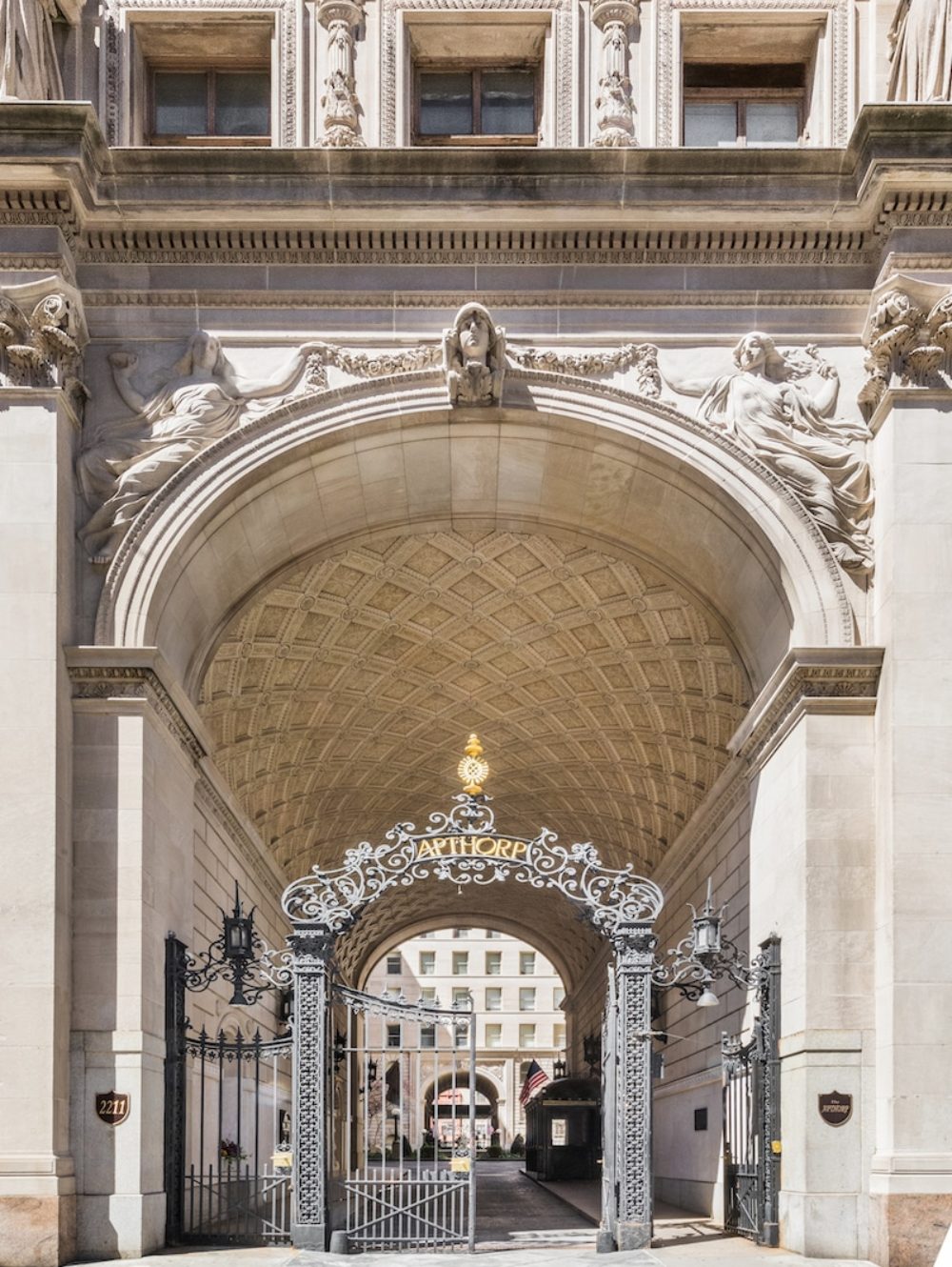 The Apthorp The LX Collection