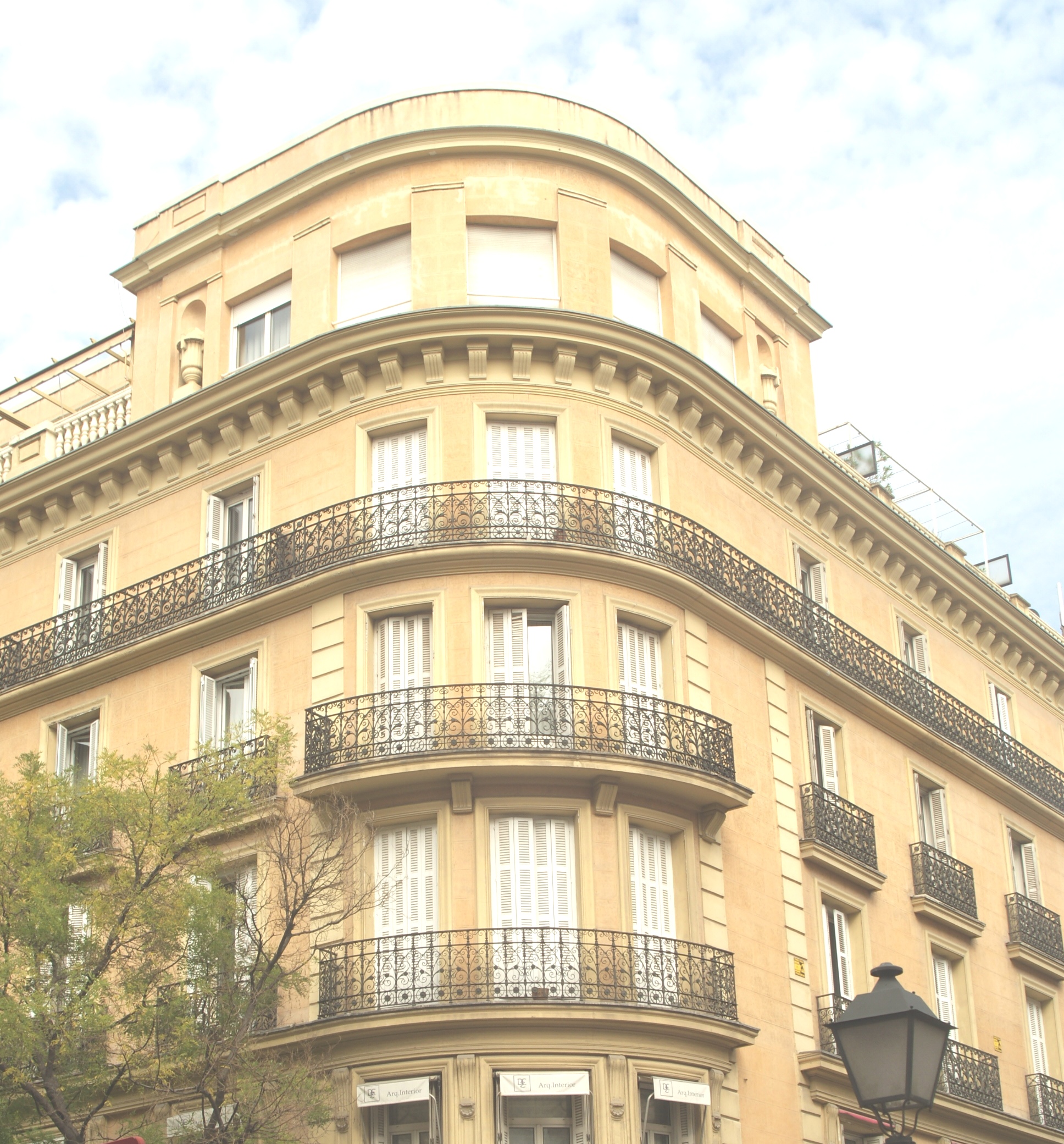 Lynch & Co Apartment Long Term Rental on AYALA 15