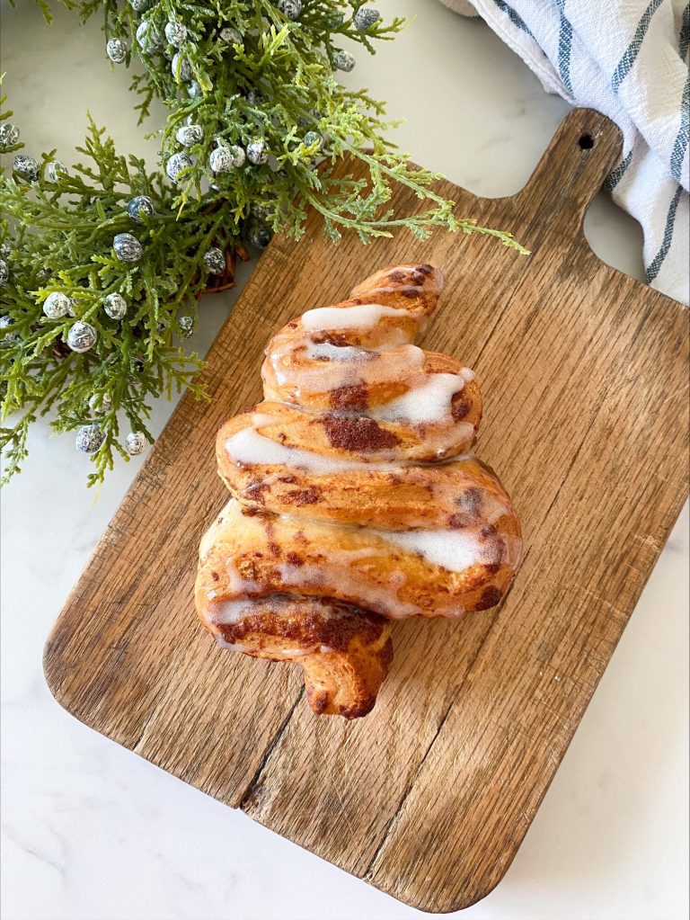 Easy Cinnamon Roll Christmas Trees Lyndale Drive