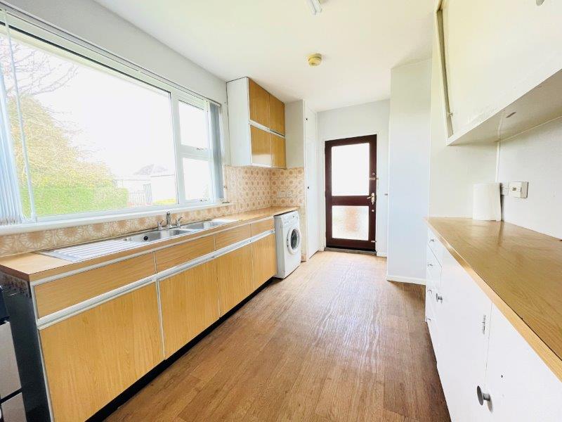 20 Old Grange Avenue, Ballymena Detached Bungalow L&B