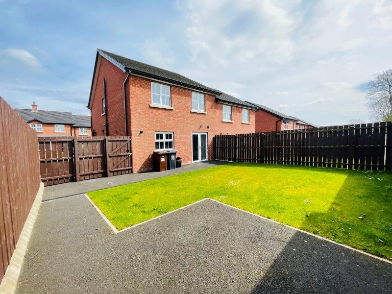 35 Carnwood, Ballymena 3 Bedroom SemiDetached Home L&B