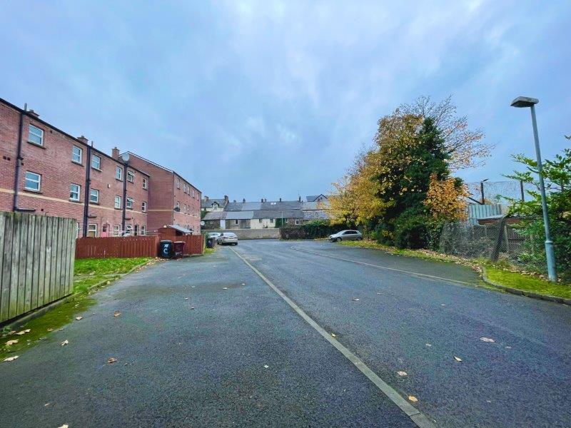 11 Waveney Court, Ballymena 2 Bed Apartment L&B