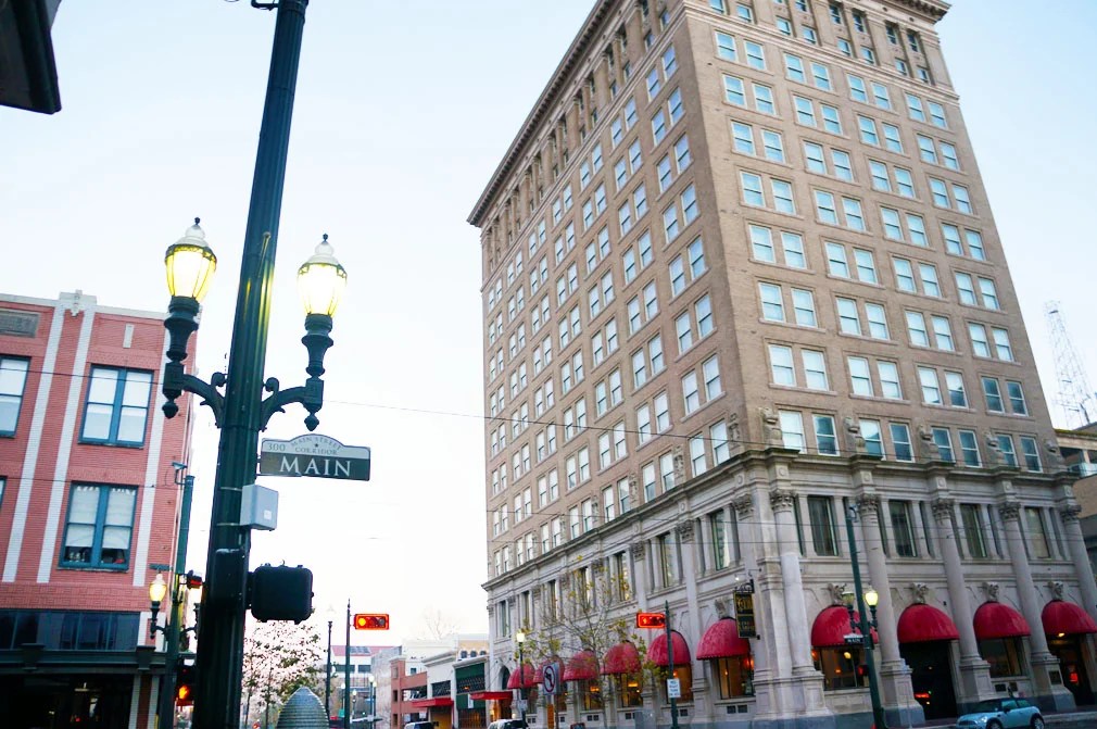 Hotel Icon An Iconic Place to Stay in Downtown Houston — Whatever is