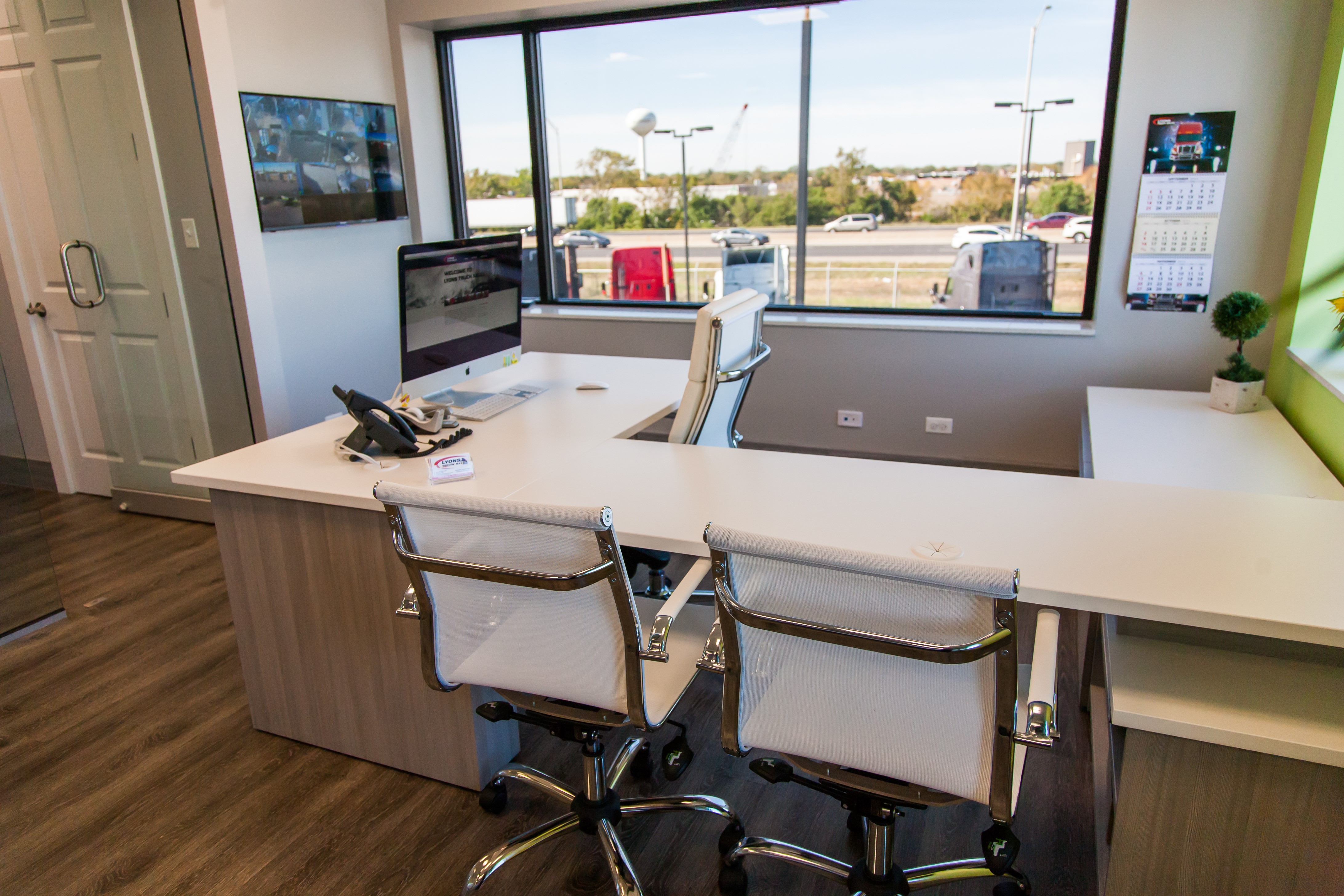 About Lyons Truck Sales Burr Ridge, IL Buying Experience