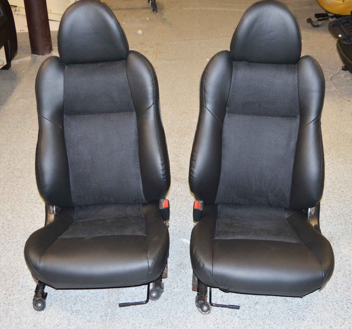 Tapicerka samochodowa, obszywanie kierownic Usługi Tapicerskie MTap