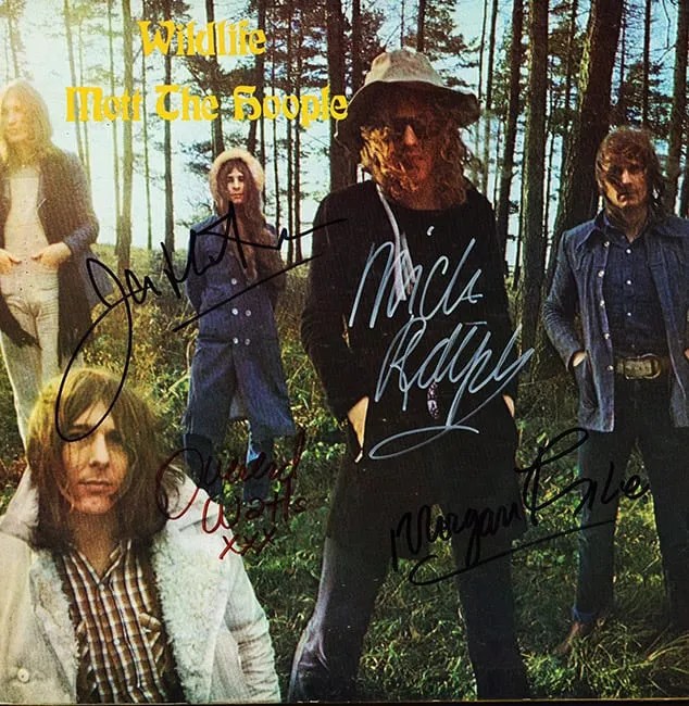 Mott The Hoople Band Signed Wildlife Album Artist signed collectibles