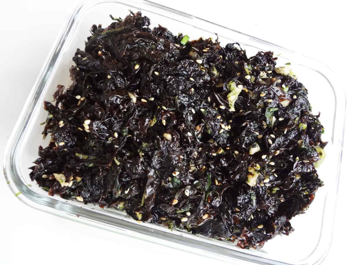 Seasoned seaweed (Doljabanmuchim) recipe