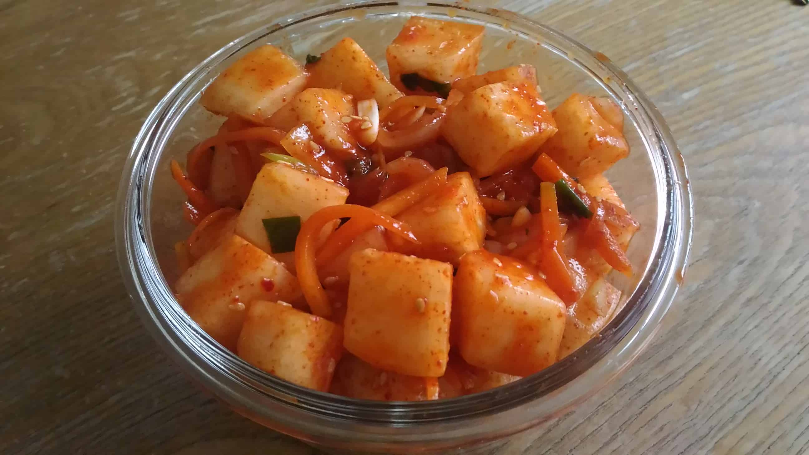 Kkakdugi (Cubed radish kimchi) recipe