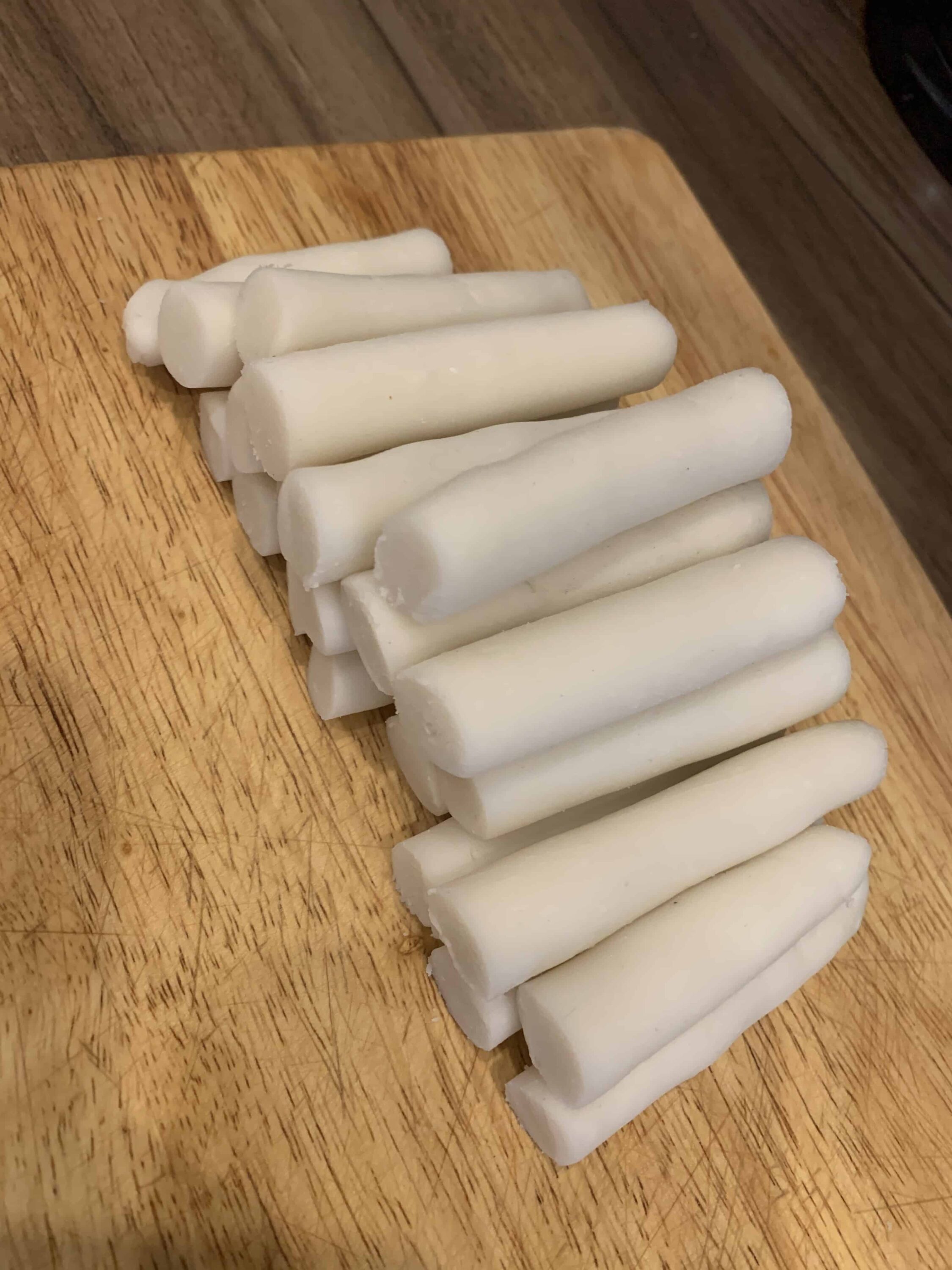 Garaetteok (cylindershaped rice cakes for tteokguk or tteokbokki