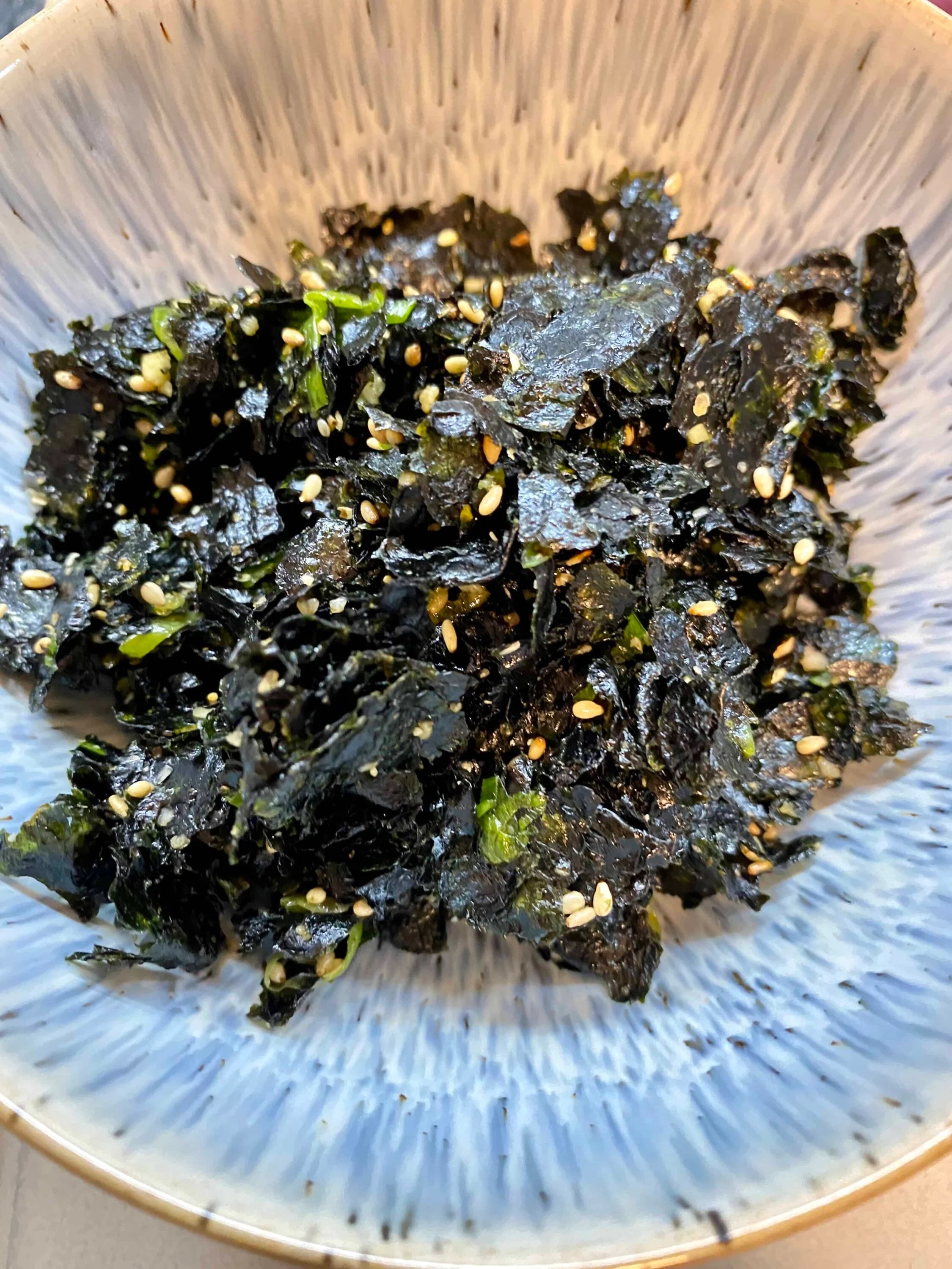 Seasoned seaweed (Gimmuchim 김무침) recipe by Maangchi