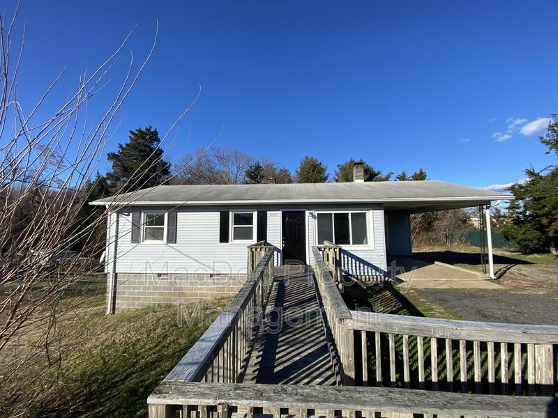 3607 Lee Hill School Drive Fredericksburg, VA 22408 MacDoc Property