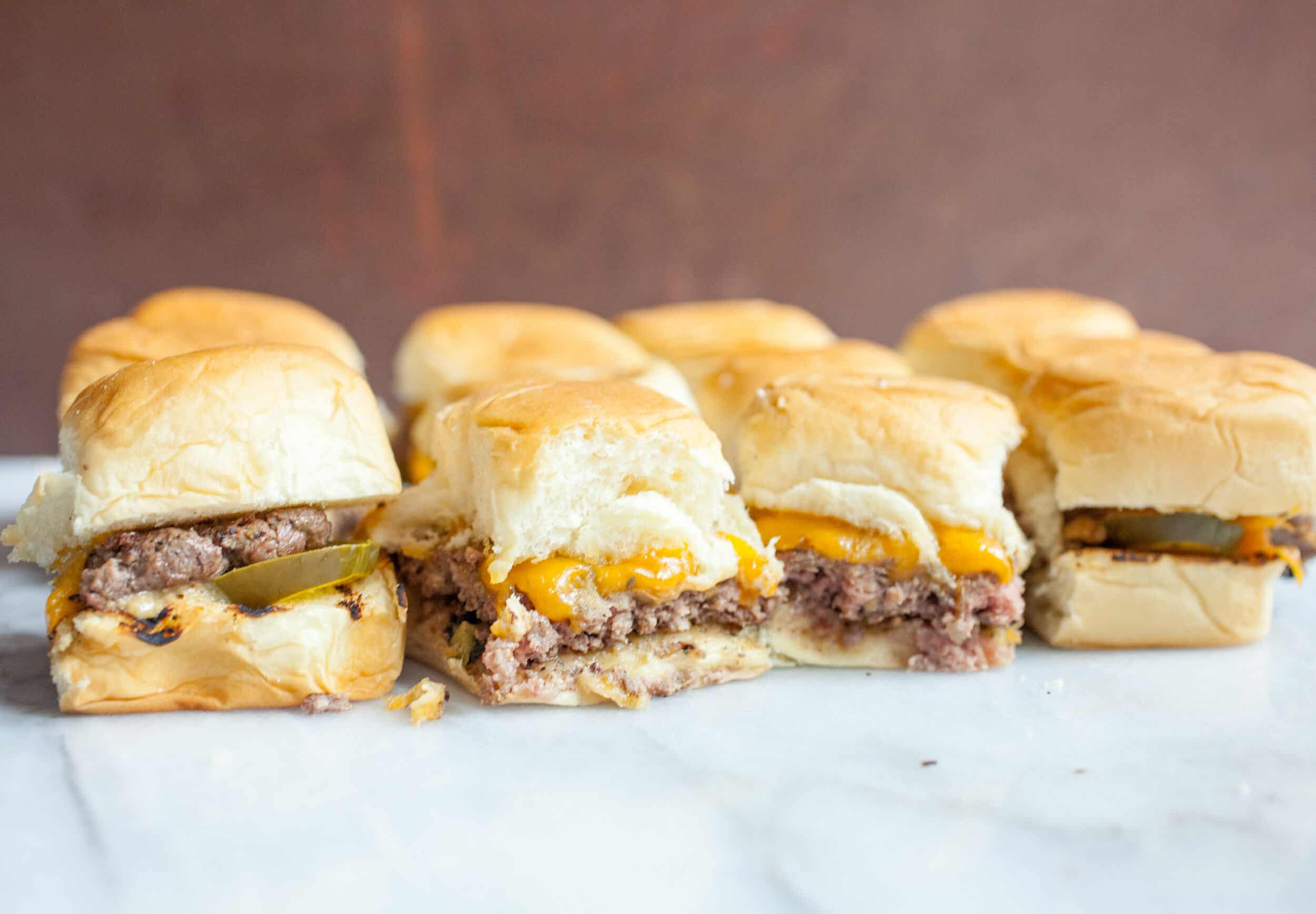 Grilled Sliders On Sweet Rolls with Cheddar Macheesmo