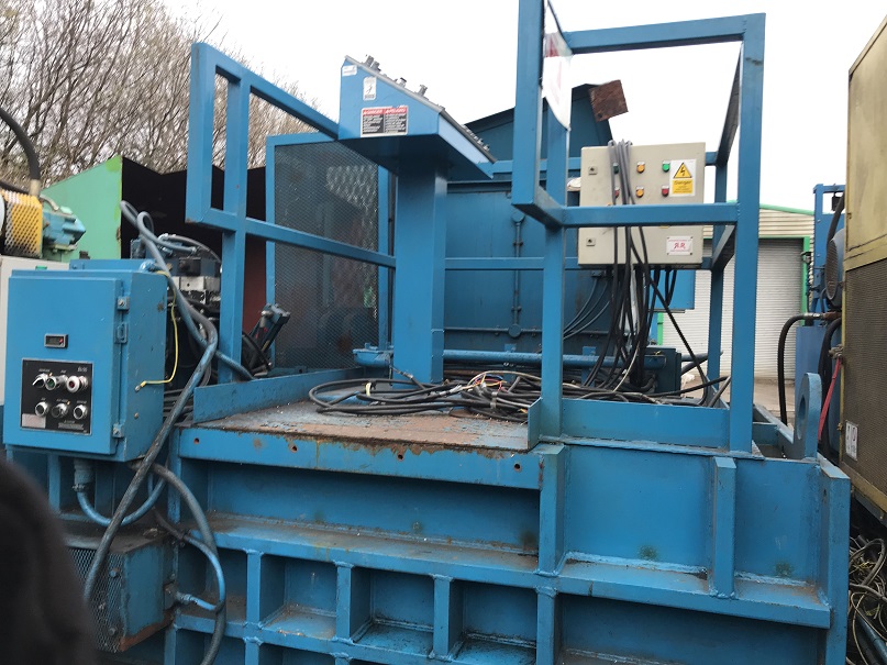ONLINE AUCTION SALE 2 Baling Machines (170654)