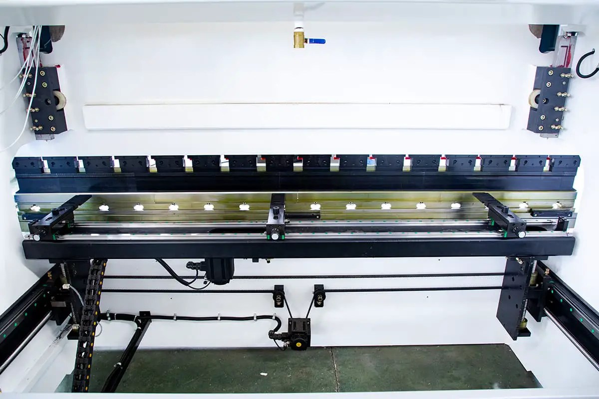 Press Brake Axis Explained (3, 4, 6 8axis) MachineMFG