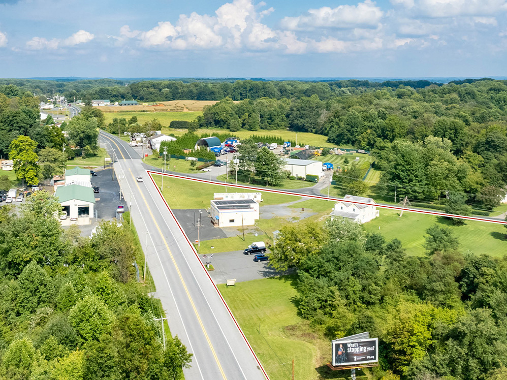 3326 Hill Road MacKenzie Commercial Real Estate