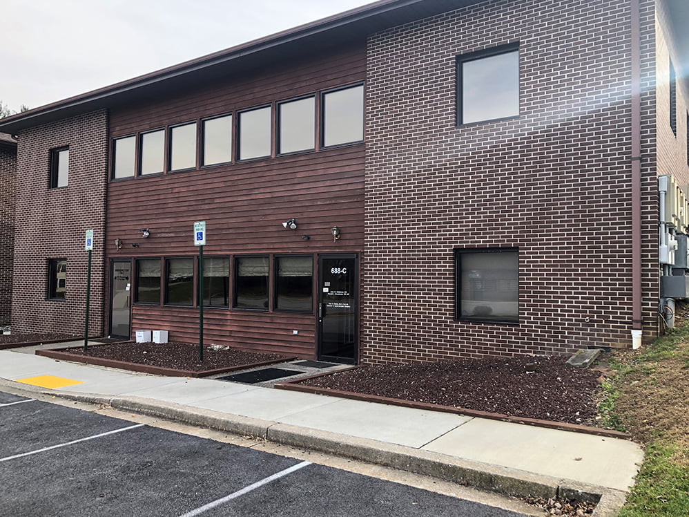 686688 Poole Road MacKenzie Commercial Real Estate