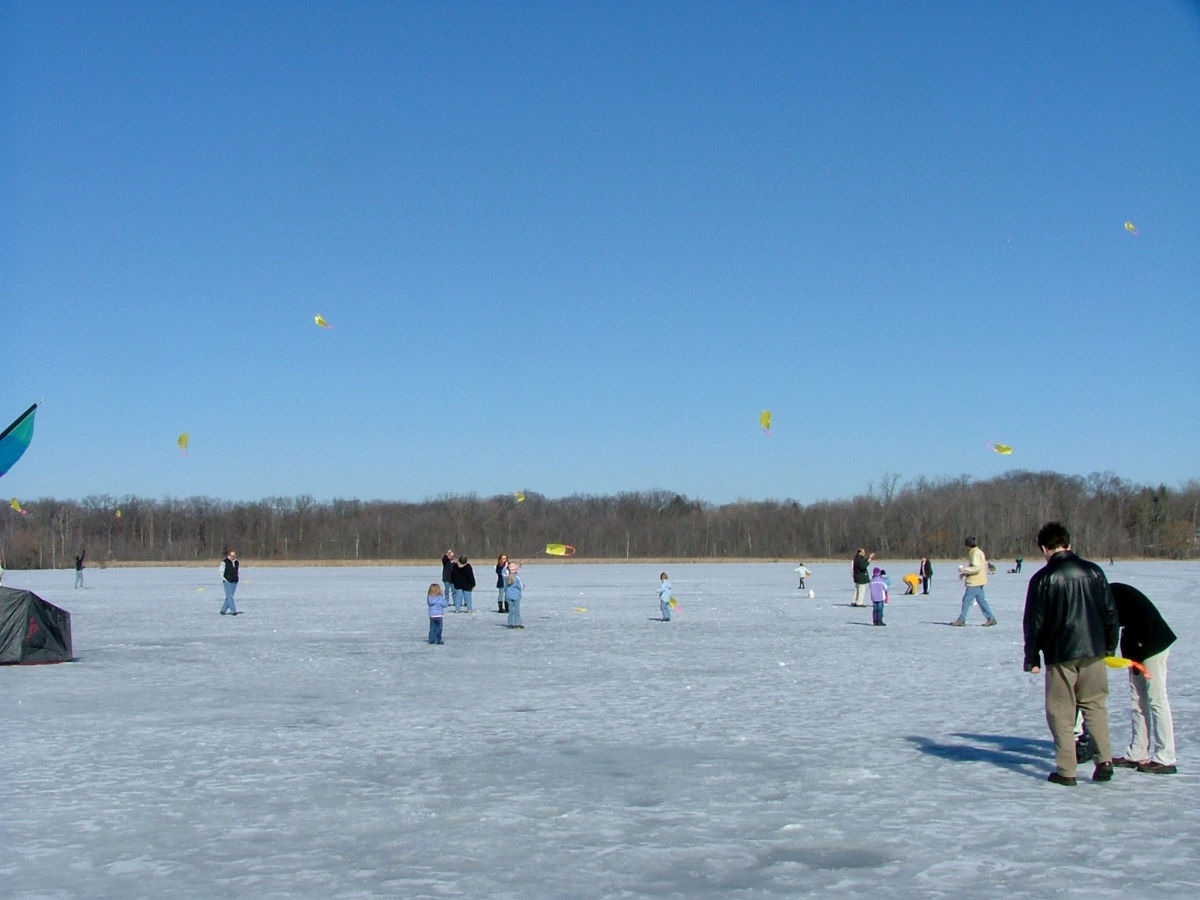 Reeds Lake Ice Fly 2005 Photos MACkite Where FUN Begins!