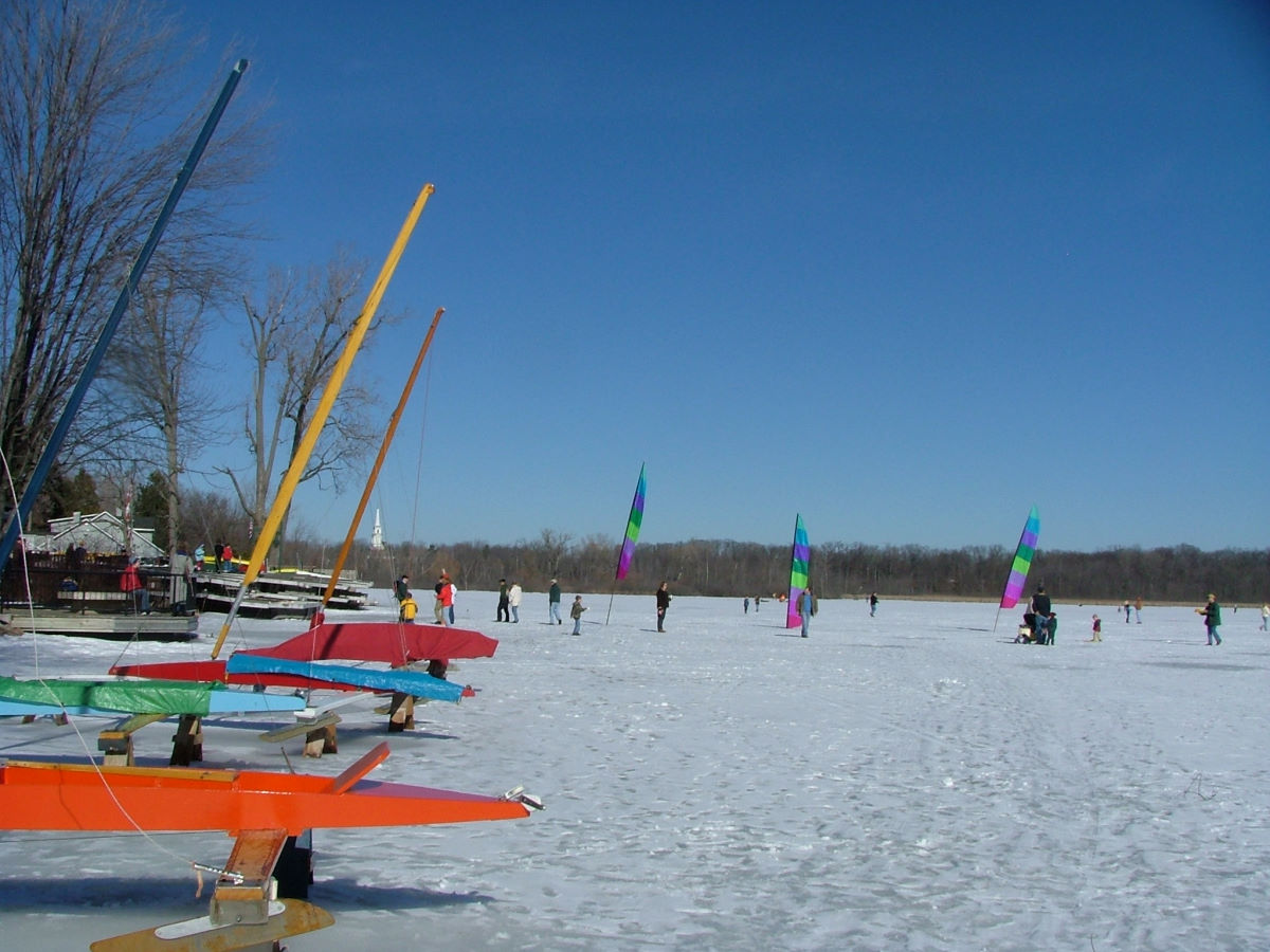 Reeds Lake Ice Fly 2005 Photos MACkite Where FUN Begins!
