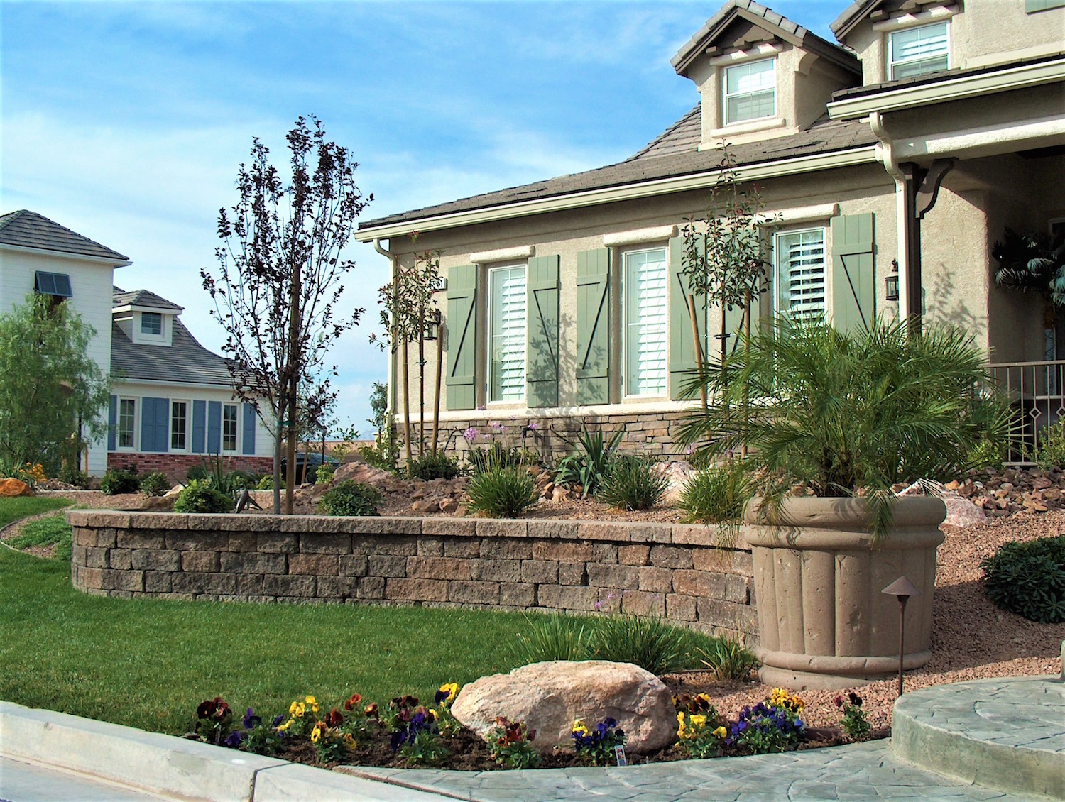 MAC Landscaping Luxury Landscape Design & Putting Greens