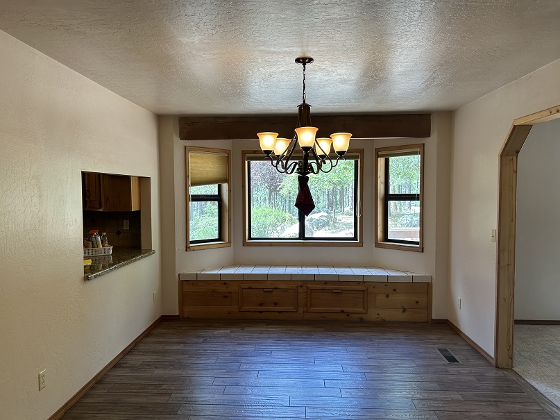 Potos of MacLean Rental