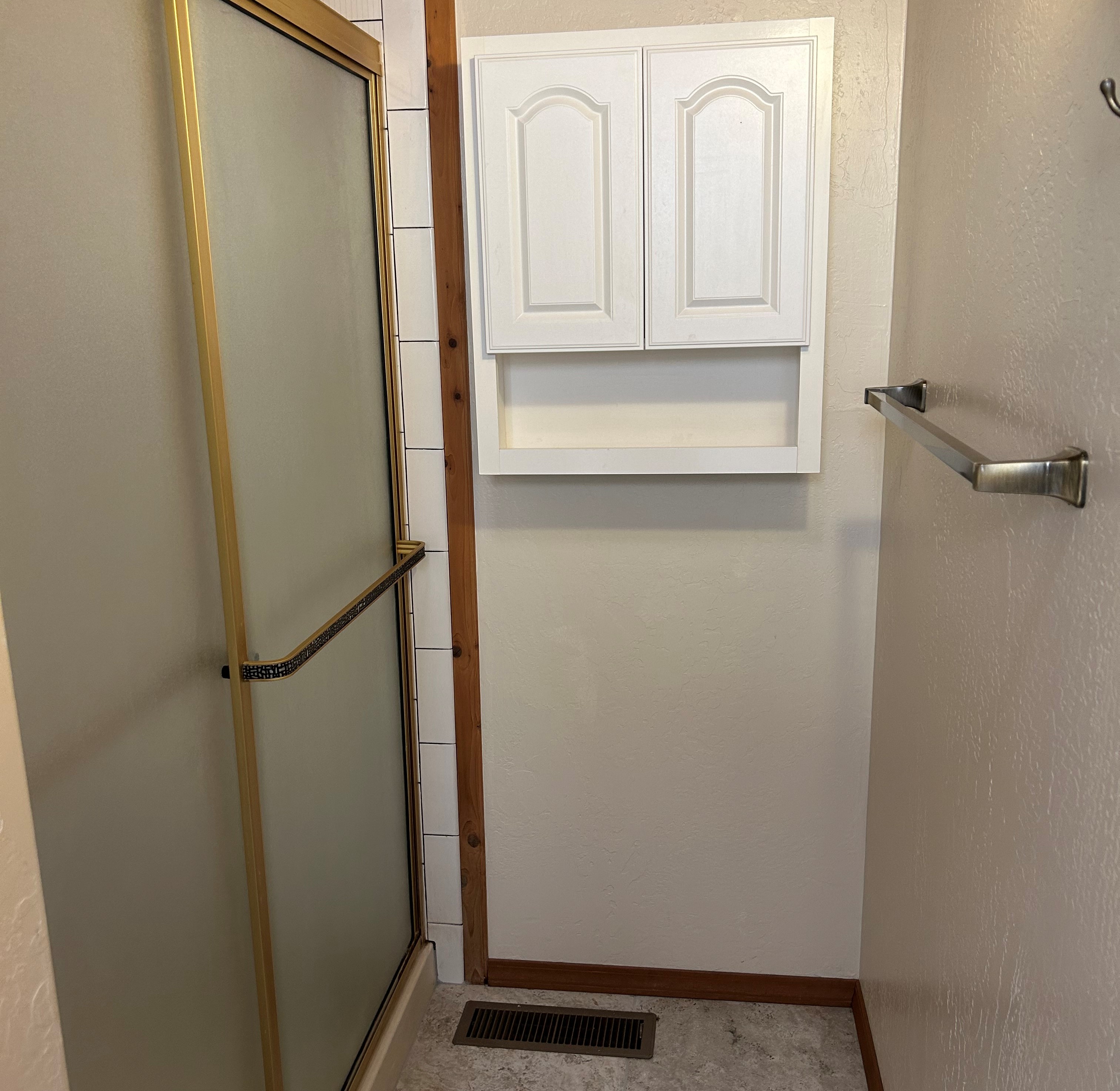 Potos of MacLean Rental