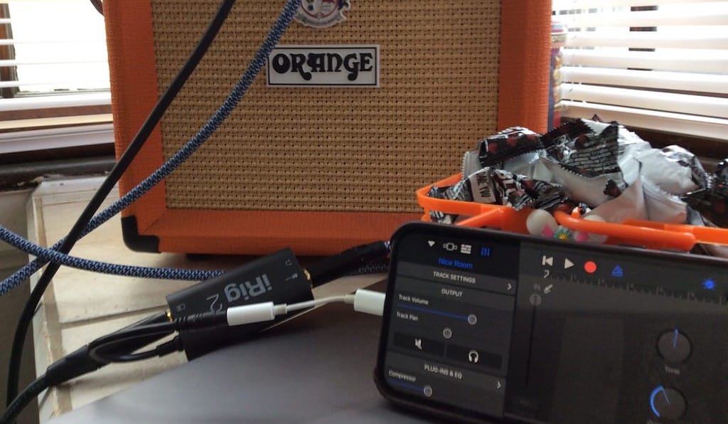 How to Choose the Right Gear to Connect Your Guitar to GarageBand (Mac