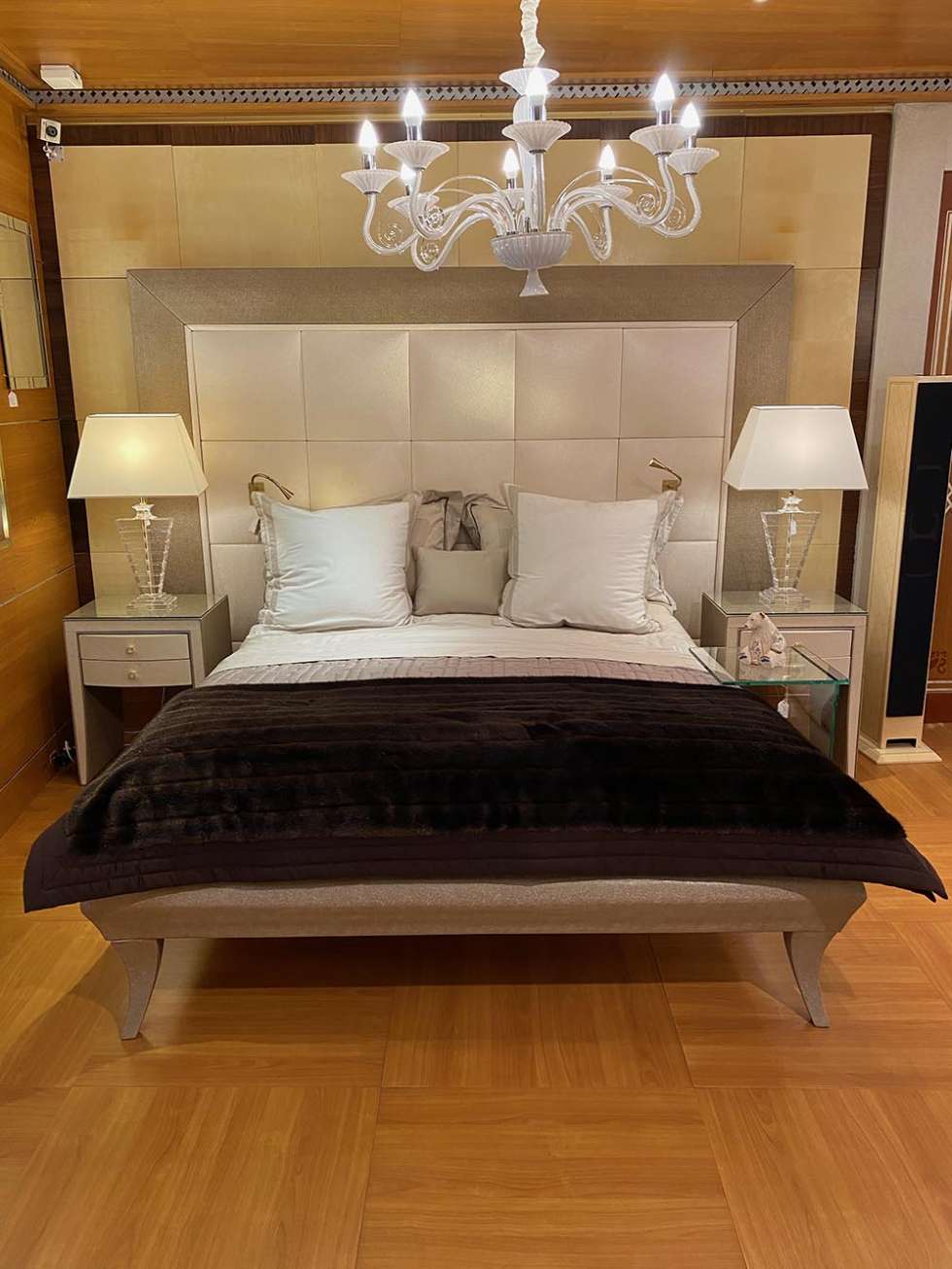 LES CHAMBRES A COUCHER Mobiler de luxe, Décoration