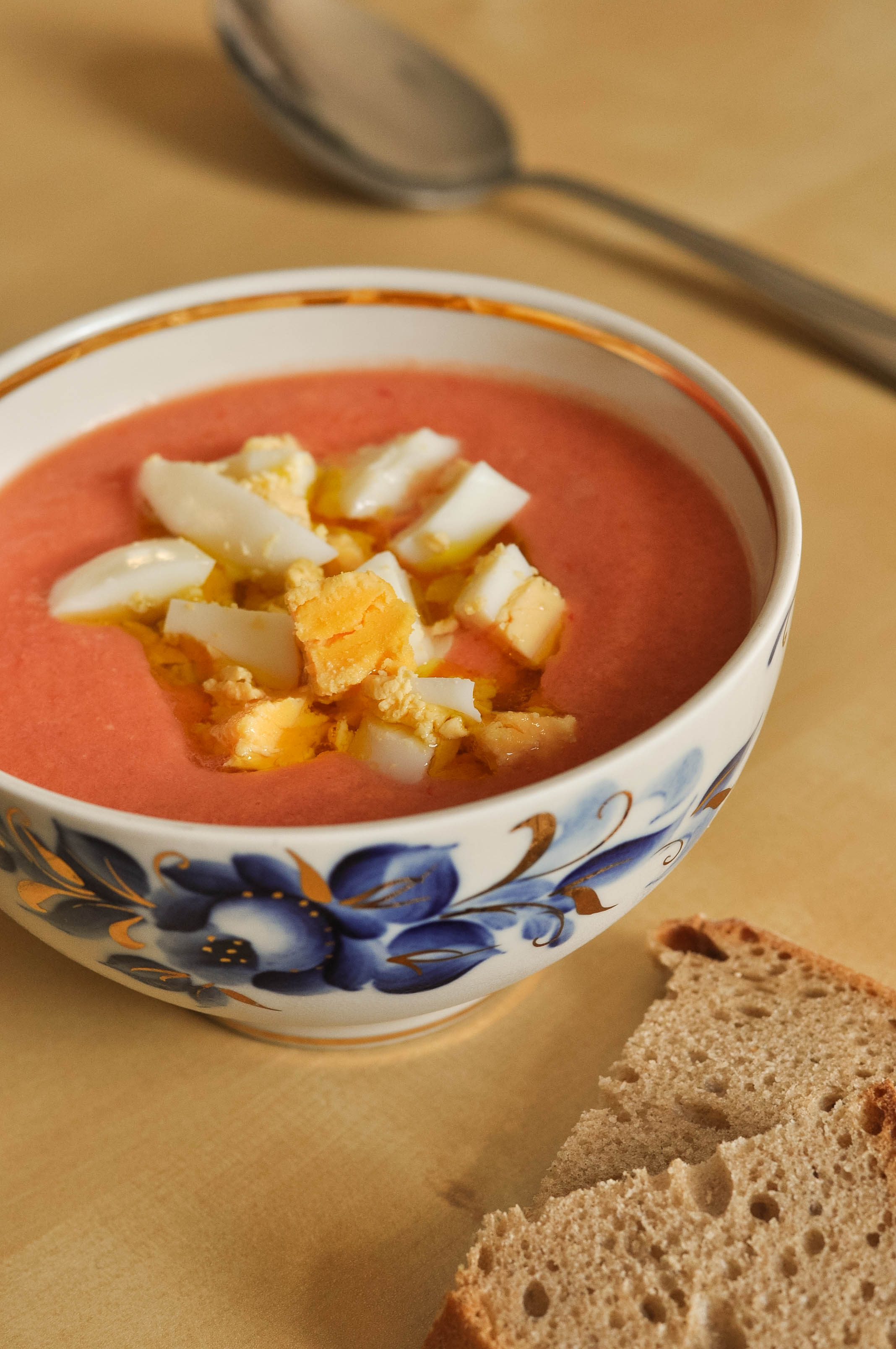 Salmorejo eine spanische kalte Tomatensuppe Made with Luba Kreativer Küchenspaß