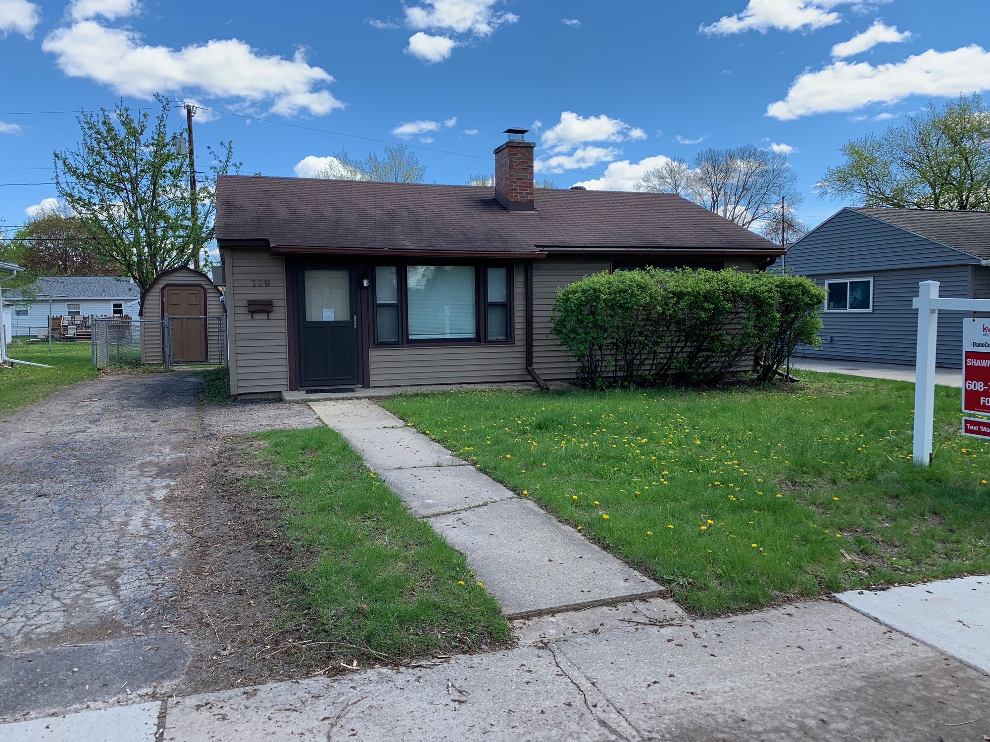 **SOLD** Cozy Bungalow on Madison's East Side
