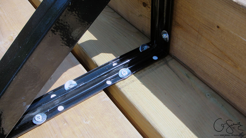 Building a Single Step with Brackets Madness & Method