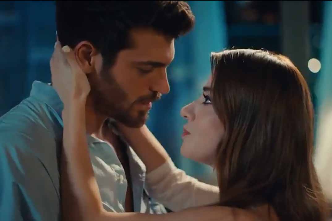 “El hombre equivocado” Capítulo 11 Las cosas entre Ezgi y Özgur